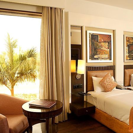 Inde Hotel Signature Tower Gurgaon Extérieur photo