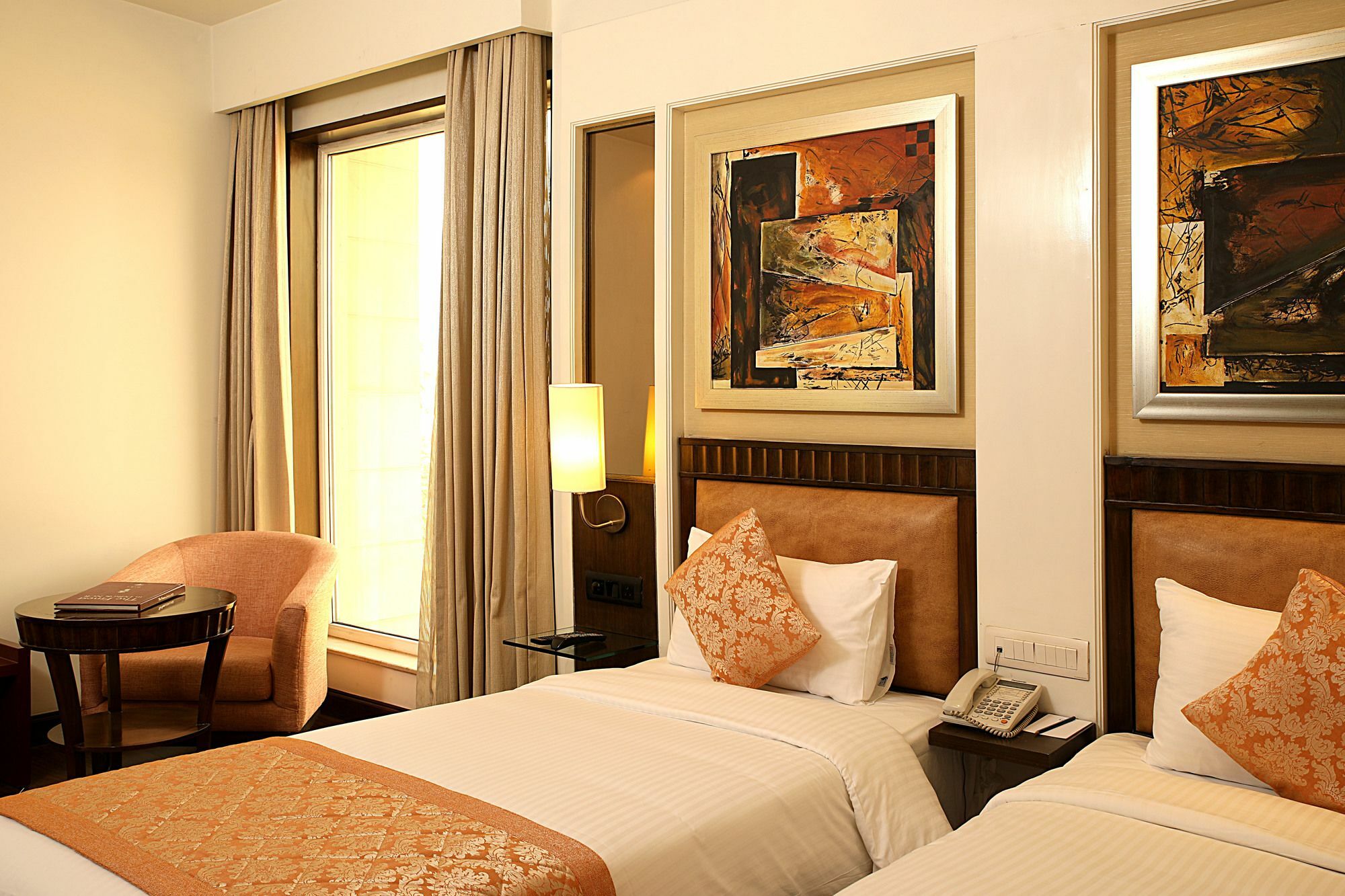 Inde Hotel Signature Tower Gurgaon Extérieur photo